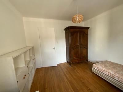 Chambre - 15 m² - 4 pièces