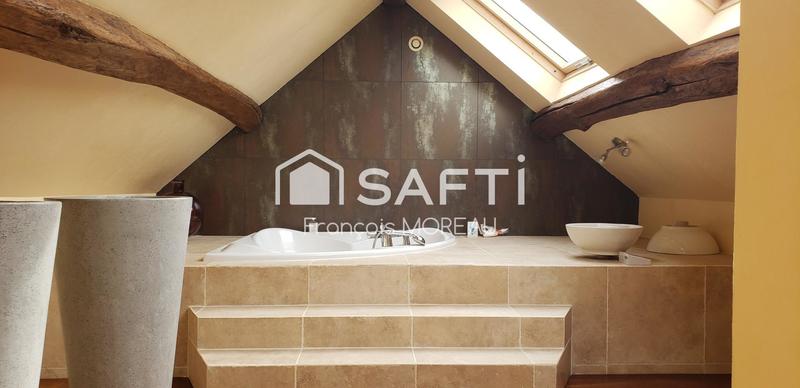 Maison - 206 m² - 6 pièces