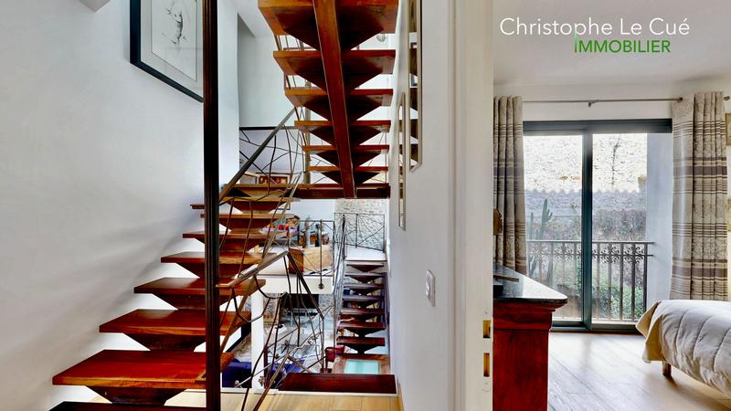 Maison en pierre - 256 m² - 8 pièces