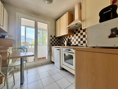 Appartement - 60 m² - 4 pièces