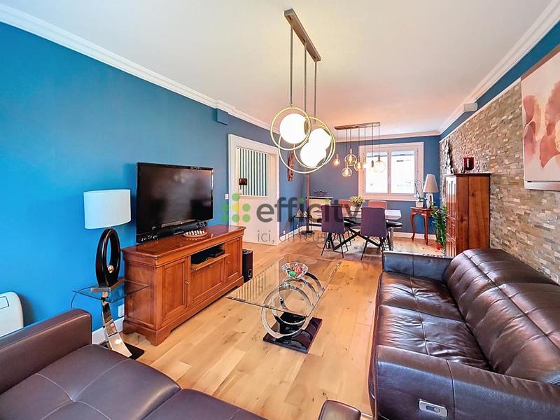 Maison - 95 m² - 6 pièces