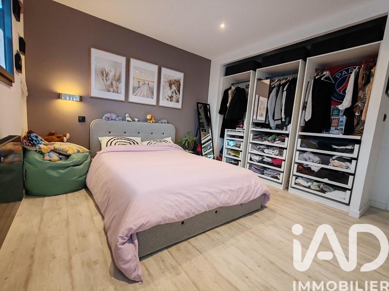 Maison - 177 m² - 7 pièces