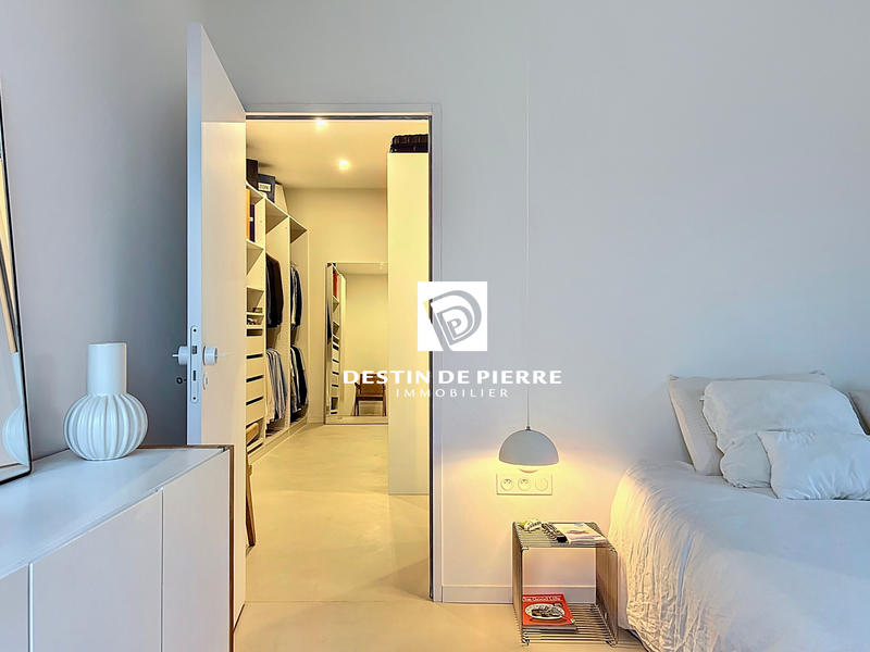 Maison - 219 m² - 6 pièces