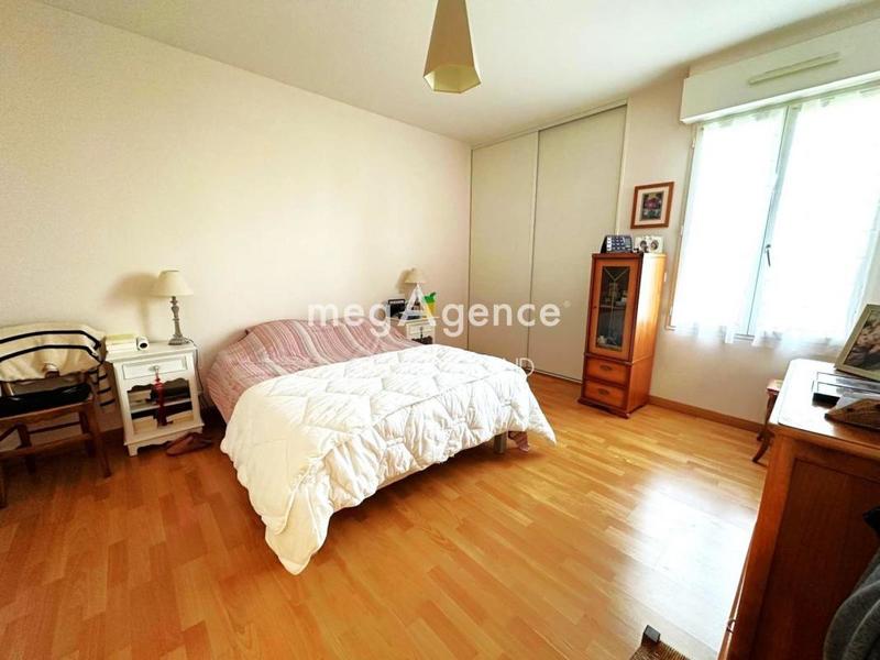 Maison - 322 m² - 7 pièces