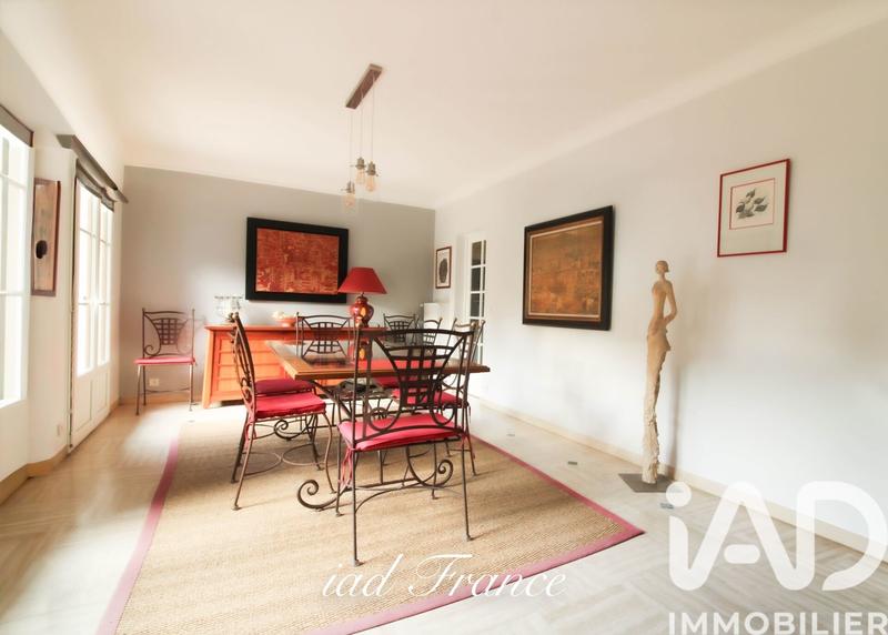 Maison - 189 m² - 8 pièces
