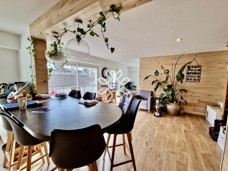 Appartement - 76 m² - 3 pièces