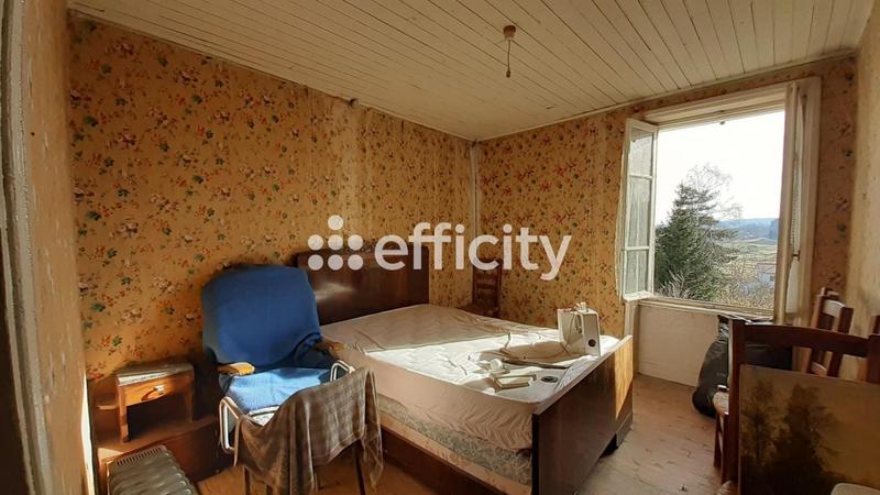 Maison - 240 m² - 10 pièces