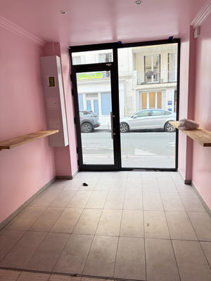 Magasins - 17 m²