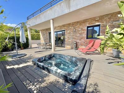 Maison - 125 m² - 3 pièces