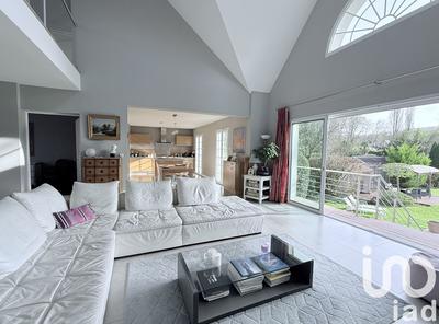 Maison de maîtres - 225 m² - 9 pièces