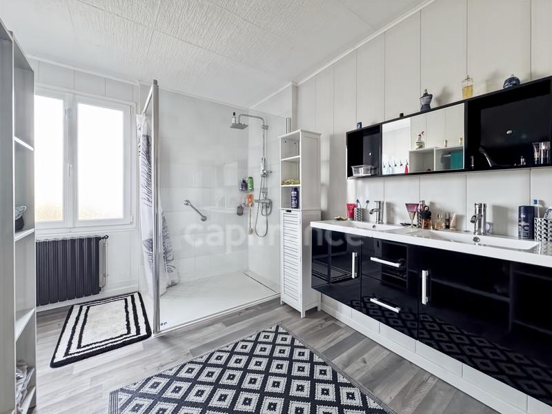 Villa - 210 m² - 7 pièces