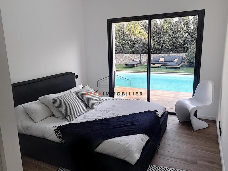Villa - 180 m² - 5 pièces