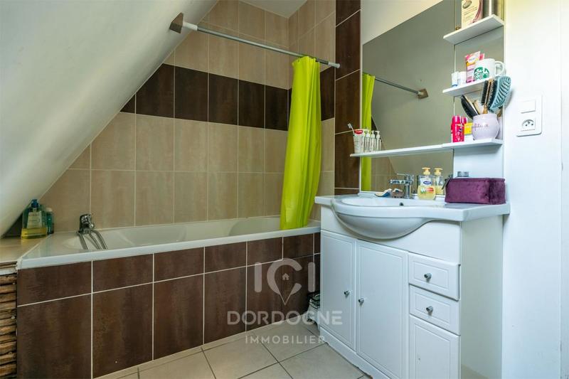 Maison en pierre - 130 m² - 4 pièces