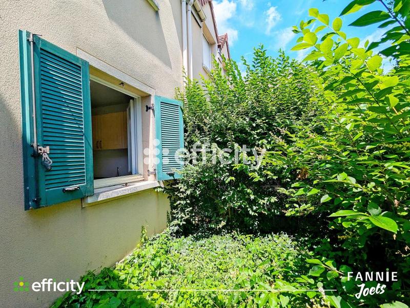 Maison - 98 m² - 5 pièces