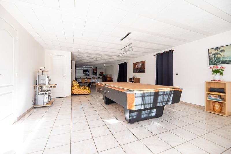 Maison - 197 m² - 6 pièces