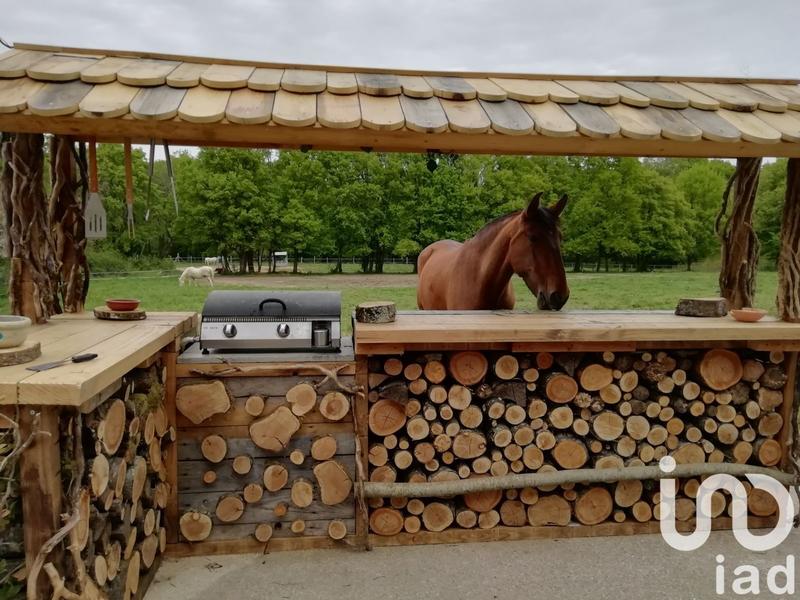 Maison - 207 m² - 7 pièces