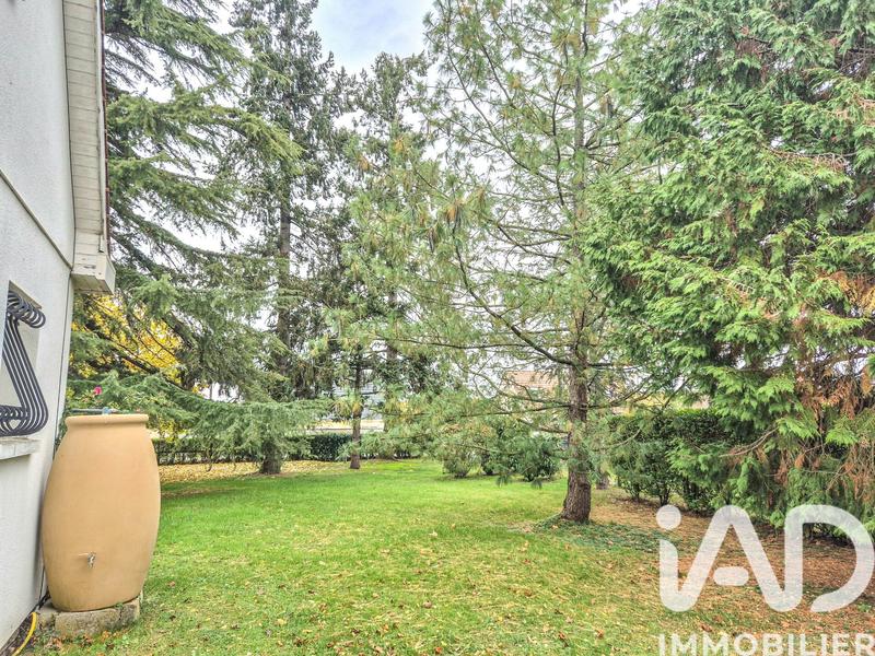 Maison - 200 m² - 7 pièces