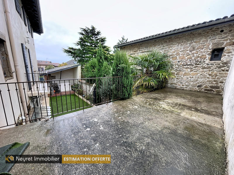 Maison - 267 m² - 6 pièces