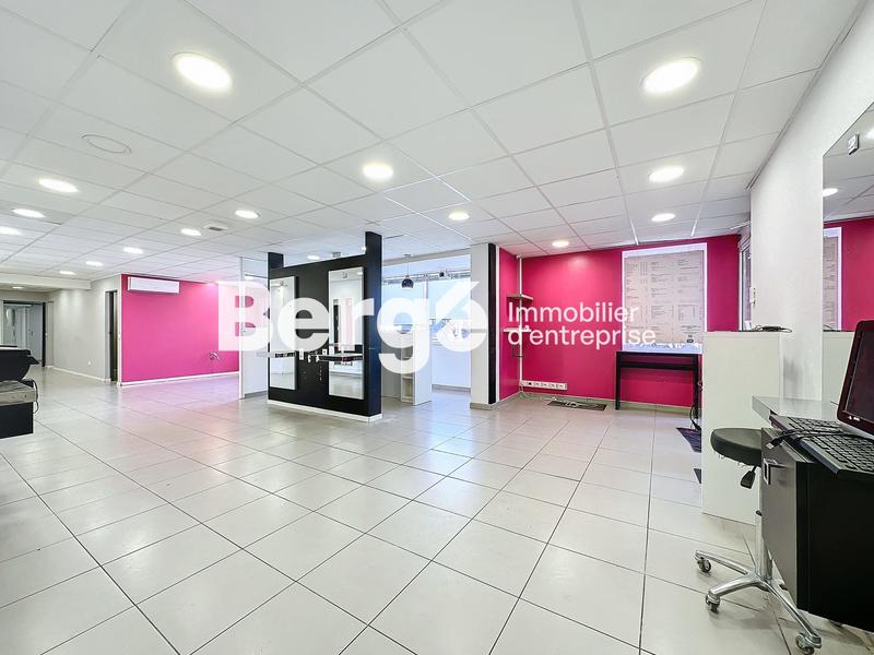 Local commercial - 121 m²