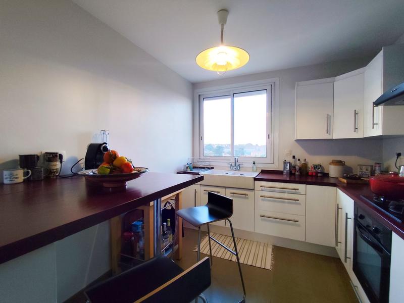 Appartement - 75 m² - 3 pièces