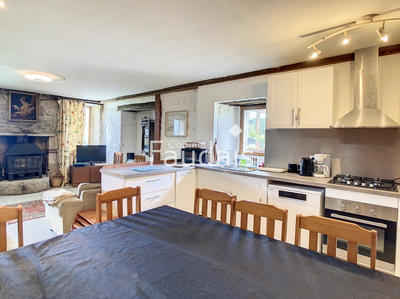 Propriété - 200 m² - 10 pièces