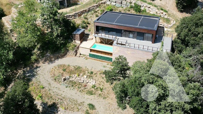 Maison - 106 m² - 4 pièces