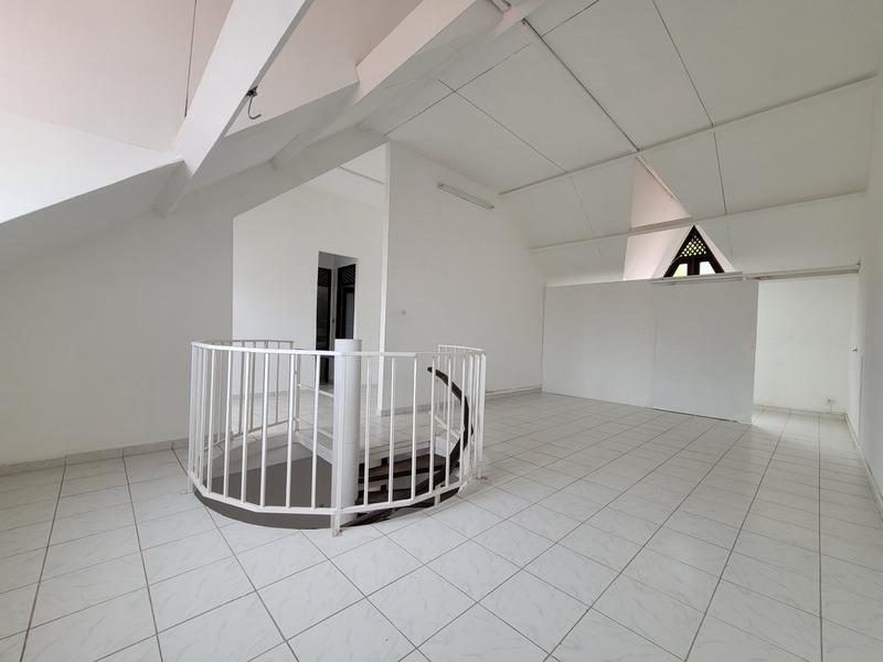 Immeuble - 298 m² - 6 pièces