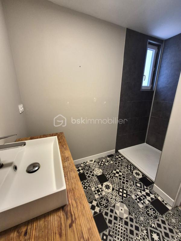 Maison de village - 90 m² - 4 pièces