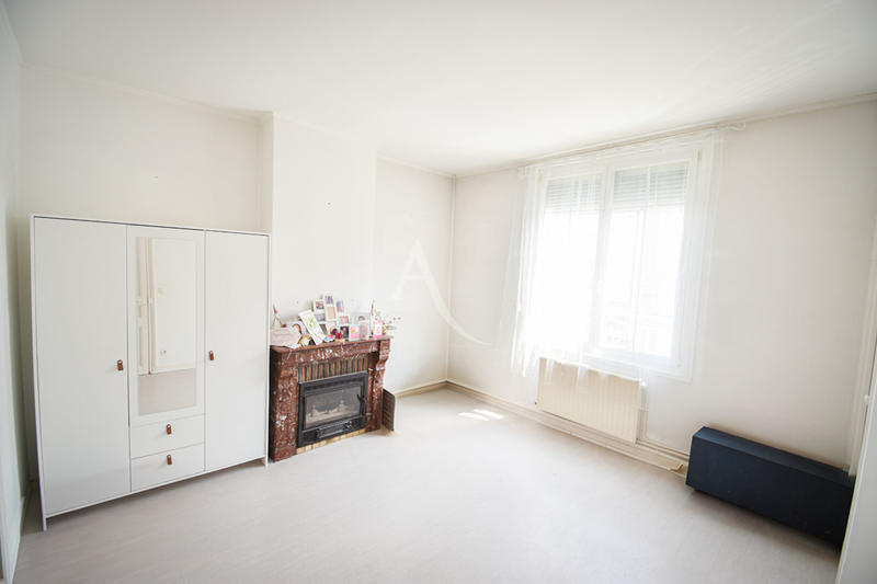 Maison - 197 m² - 9 pièces