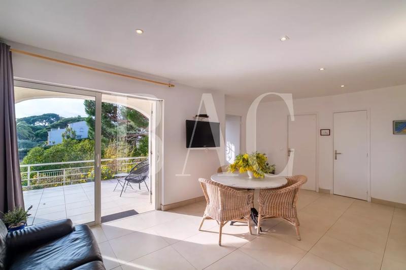 Villa - 350 m² - 8 pièces