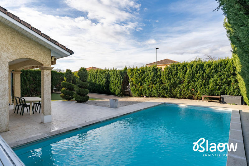 Maison - 151 m² - 6 pièces