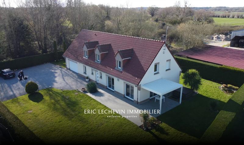 Maison - 270 m² - 5 pièces