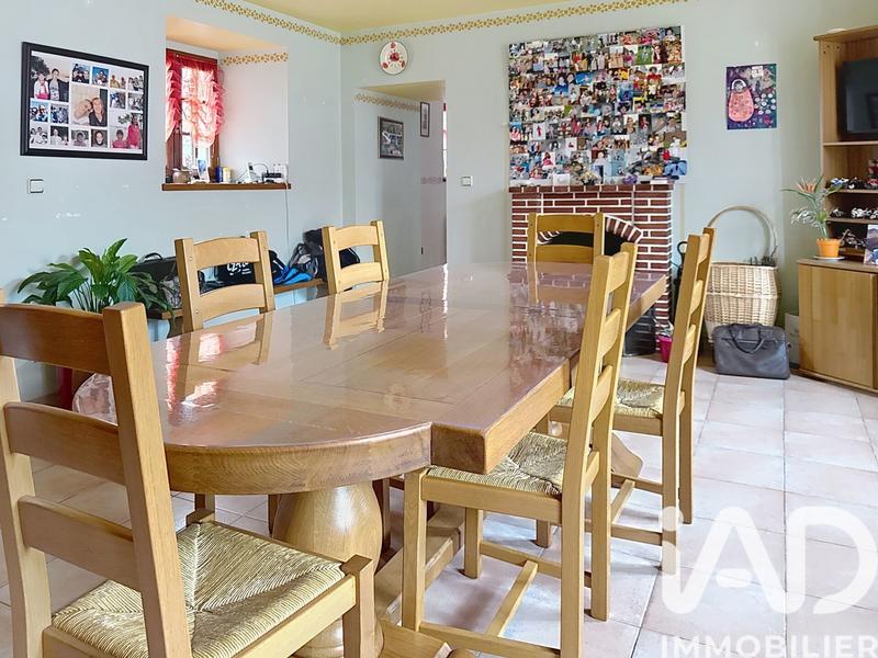 Maison - 180 m² - 8 pièces