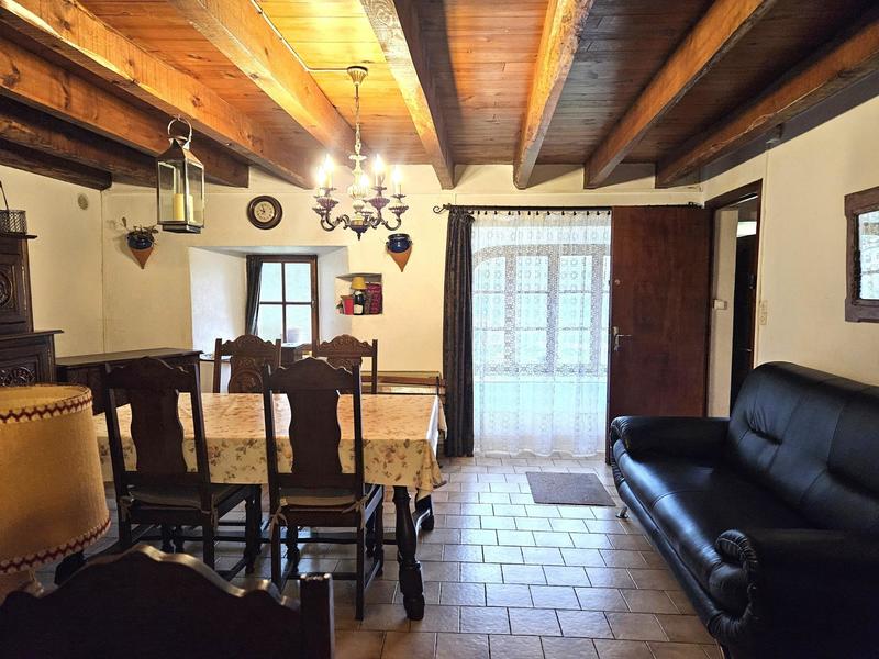 Maison - 92 m² - 5 pièces