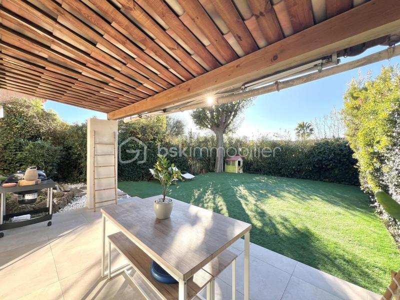 Villa - 80 m² - 4 pièces