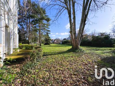 Maison - 166 m² - 7 pièces