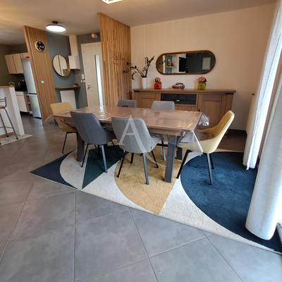 Maison - 96 m² - 4 pièces