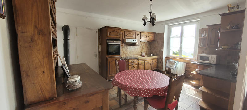 Maison - 145 m² - 9 pièces