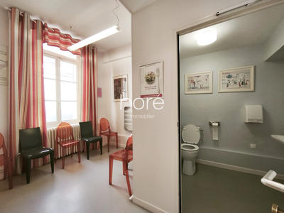 Bureau - 138 m² - 5 pièces