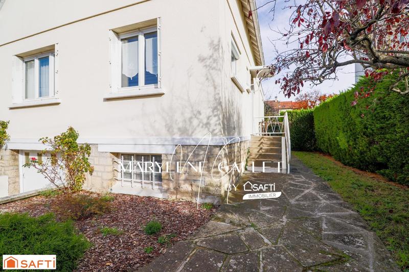 Maison - 90 m² - 5 pièces