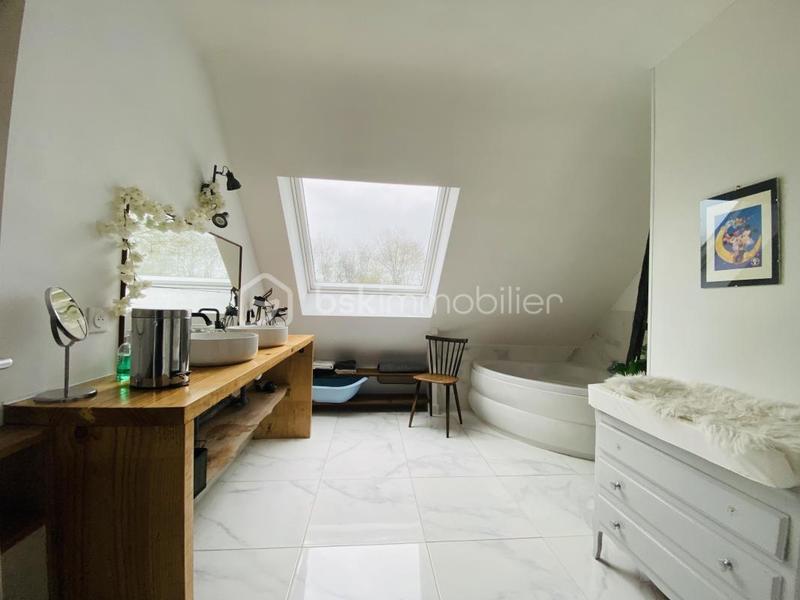 Maison ancienne - 300 m² - 10 pièces