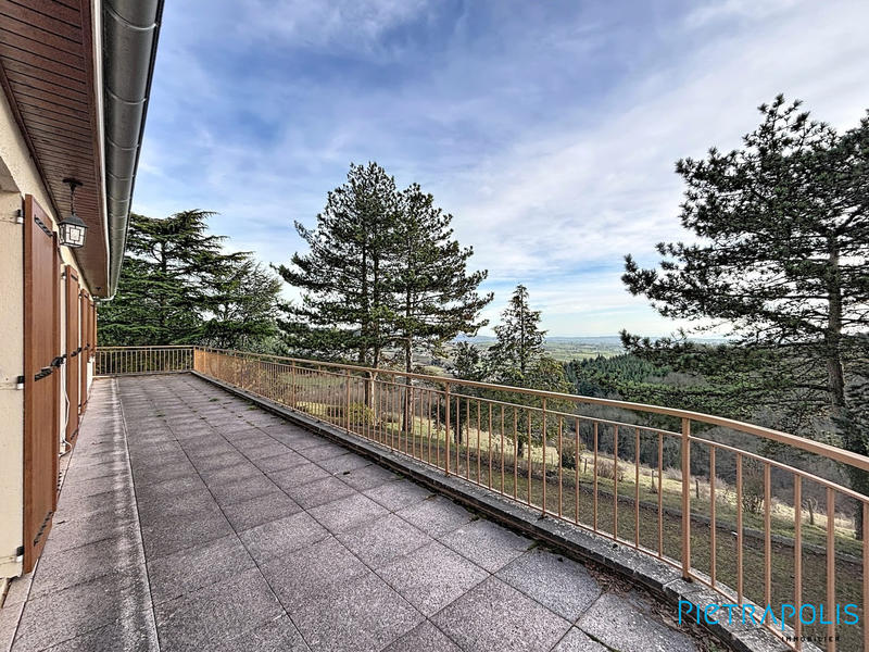 Maison - 146 m² - 6 pièces