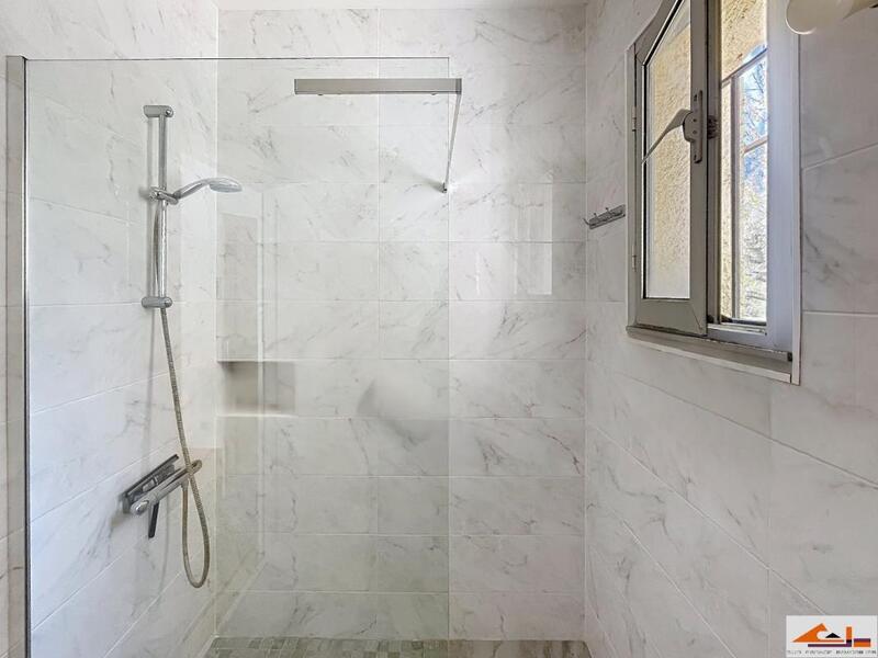 Villa - 194 m² - 7 pièces