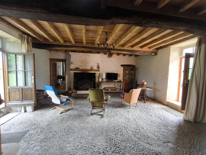 Maison de campagne - 300 m² - 9 pièces