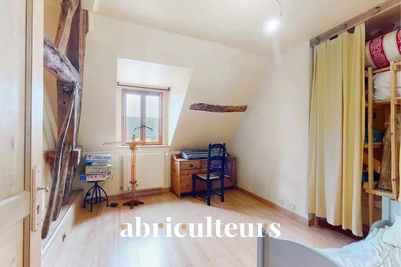 Maison - 260 m² - 7 pièces