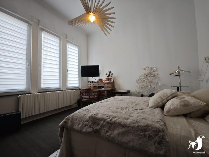 Maison - 253 m² - 8 pièces