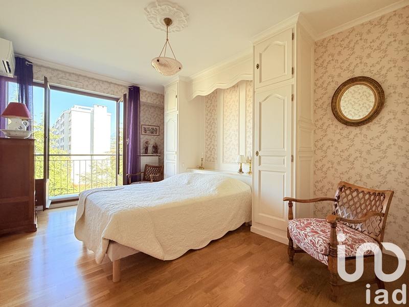 Appartement - 109 m² - 5 pièces