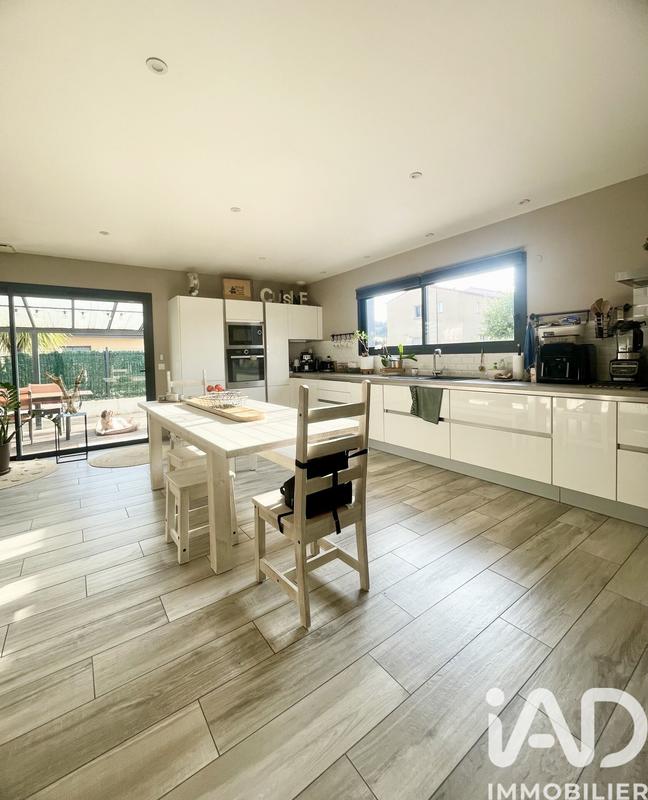 Maison - 106 m² - 4 pièces