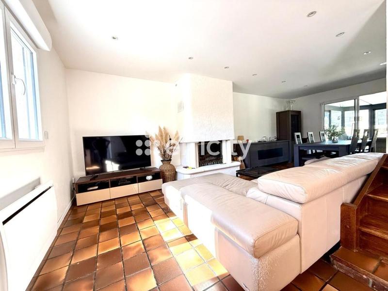 Maison - 125 m² - 7 pièces