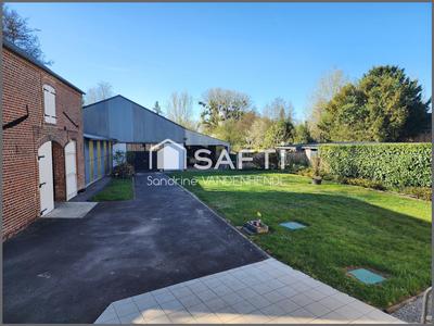 Maison - 260 m² - 10 pièces